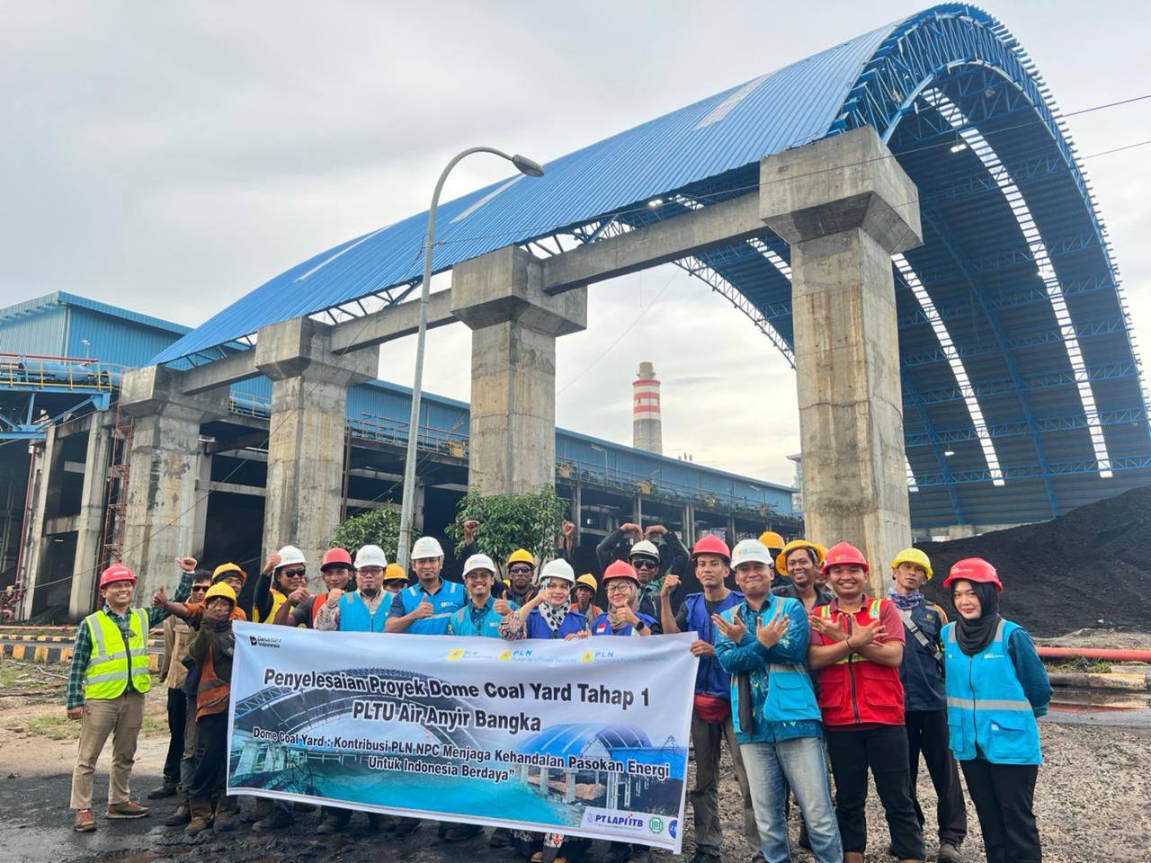 PLN NPC RESMI TUNTASKAN PEMBANGUNAN DOME COAL YARD TAHAP 1 PLTU AIR ANYIR